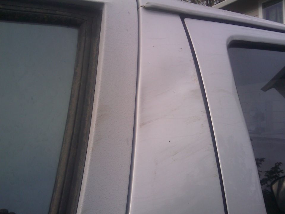 1996 Ford Bronco side door frame and window trim