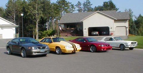 2002 Ford Mustang photo