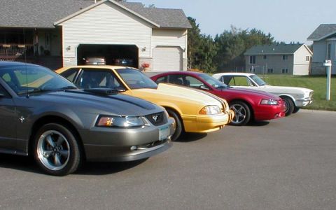 2002 Ford Mustang photo