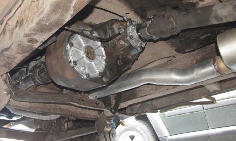 1978 Ford Bronco - Steam-cleaned and rebuilt transfer case and transmission. New front driveshaft. 3 inch exhaust tubing.