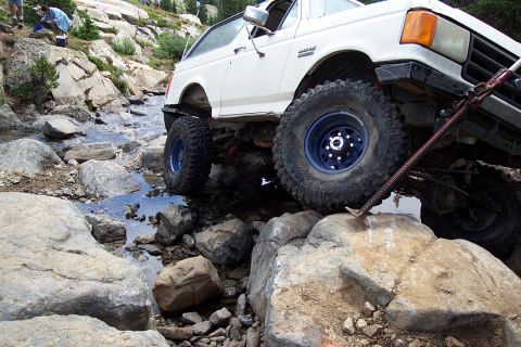 1987 Ford Bronco - the hi-lifting worked... sorta