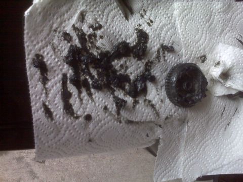 1995 Ford Bronco - All that grease has chunks of plastic in it. Stupid bushings!