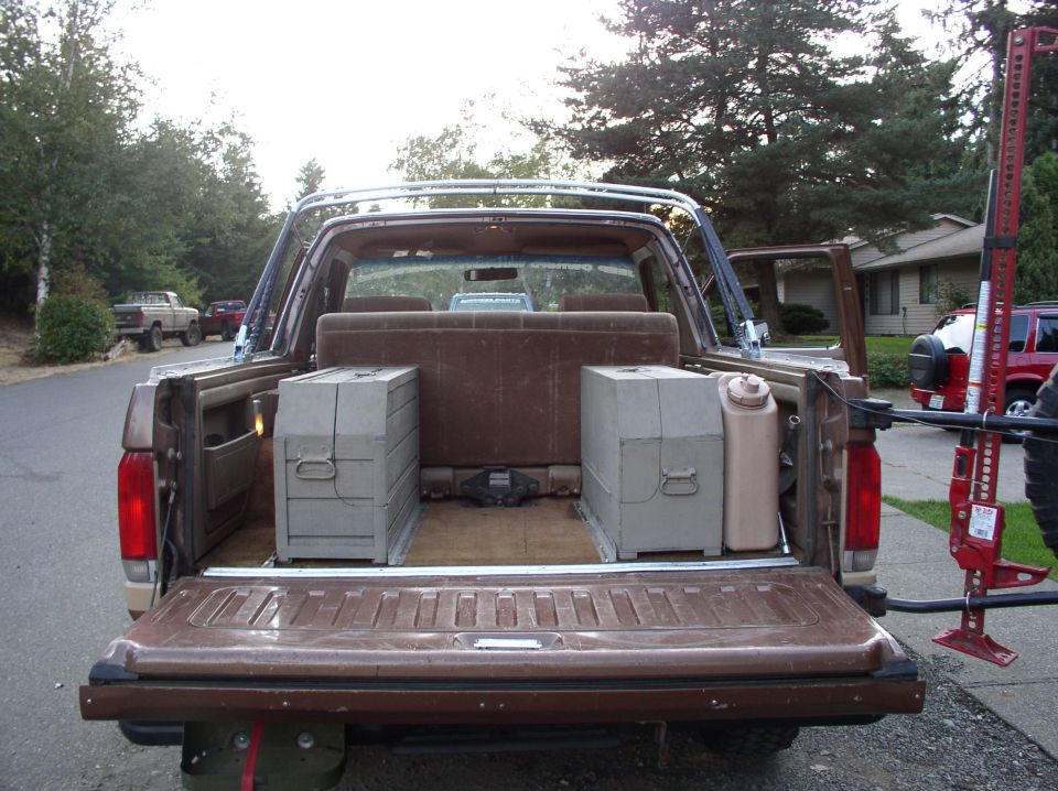 These are the two boxes that i keep all my tools and 4x4 recovery stuff in.