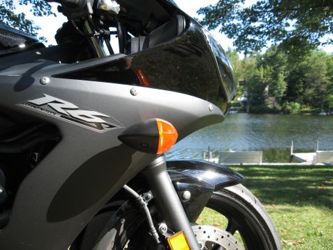 2008 Yamaha R1 photo