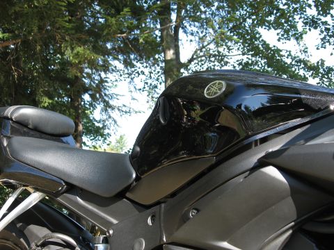 2008 Yamaha R1 photo