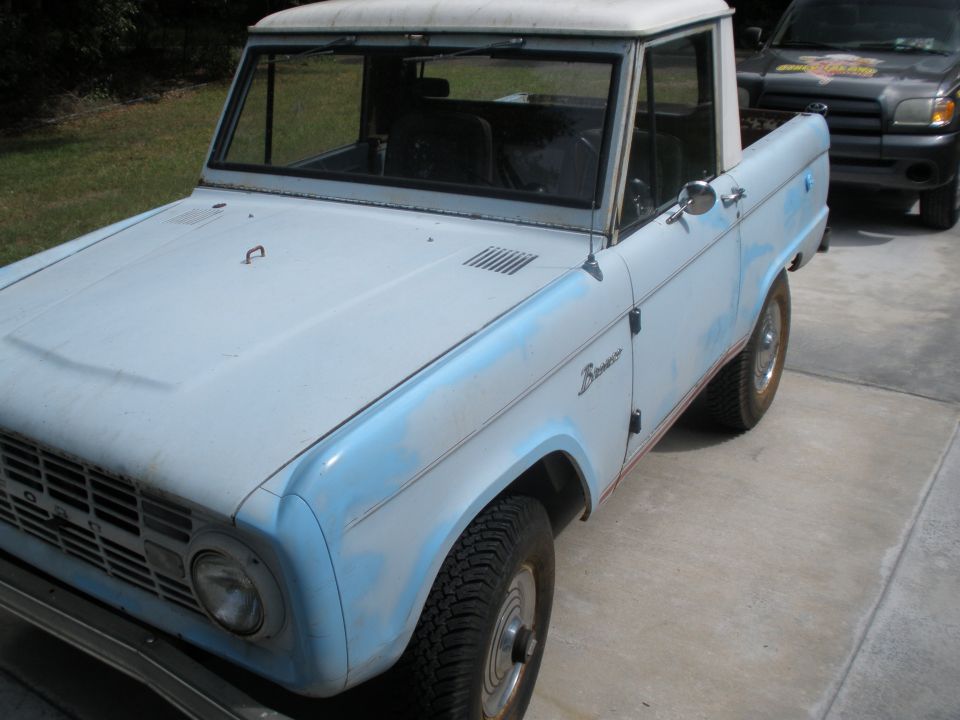 1966 Ford Bronco “Baby Blue”