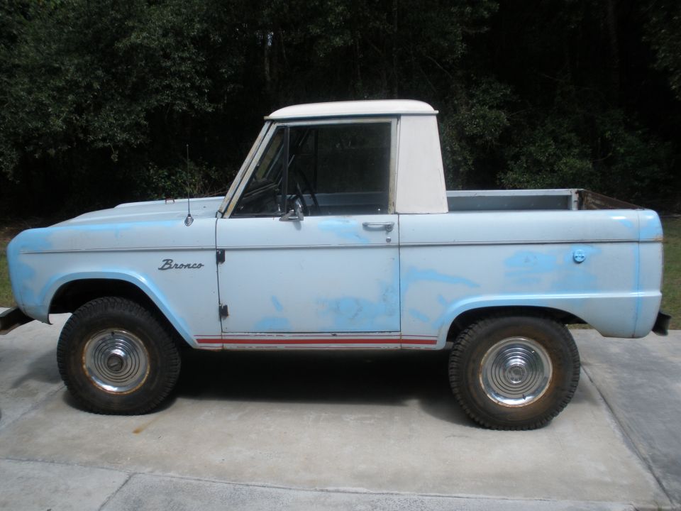 1966 Ford Bronco “Baby Blue”