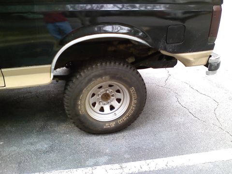 1990 Ford Bronco - This Ford Bronco appears to be from the late 1980s, not 1990, based on its body style.