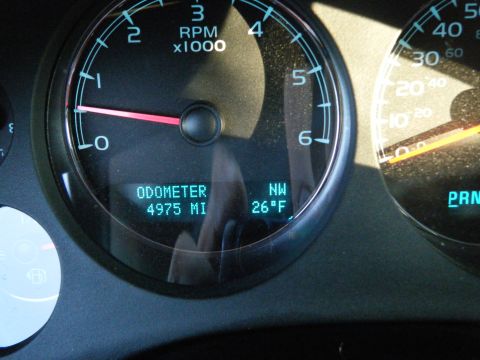1981 Ford E350 - The vehicle's odometer reads 4975 miles, with the temperature outside at 26 degrees Fahrenheit.