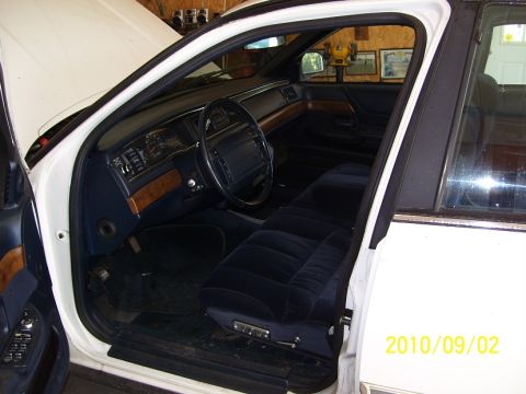 1993 Ford Crown Victoria photo
