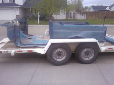 1989 Ford Bronco - taking cab away