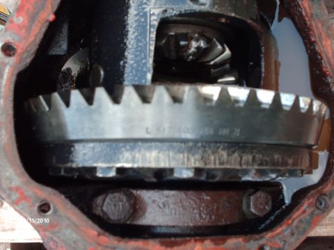 1982 Ford F-100 - The photo shows the internal gears of a vehicle's differential, not the exterior of a 1982 Ford F-100.
