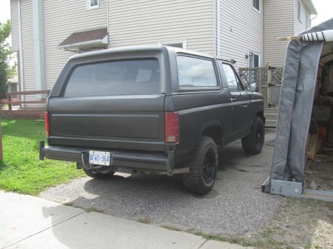 1981 Ford Bronco - This Ford Bronco's body style suggests an earlier model year than claimed.