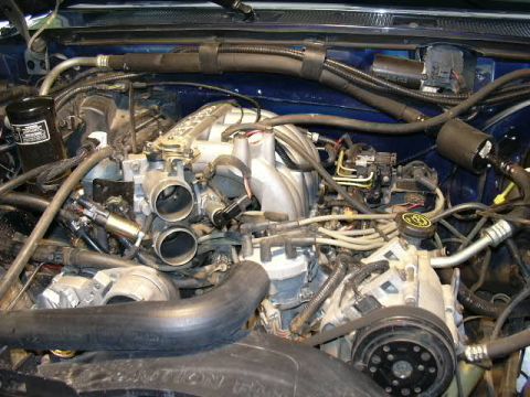1991 Ford Bronco - Throttle body ready to remove