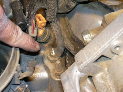 1991 Ford Bronco - Don't forget to hook this back up