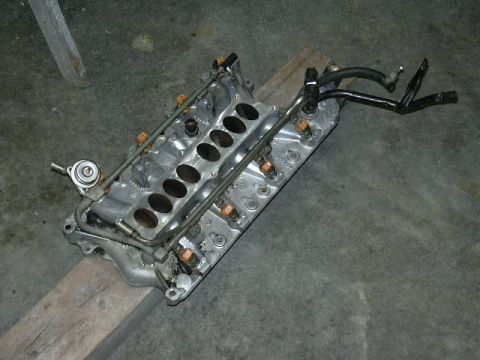 1991 Ford Bronco - Lower intake all spiffed up and ready to go back in.