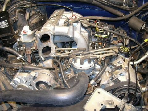 1991 Ford Bronco - Cap and wires back on.
