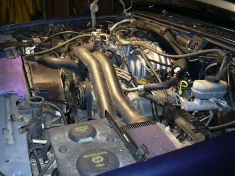 1991 Ford Bronco - All done! Took 13 1/2 hours from start to finish. Truck fired up on the first try.