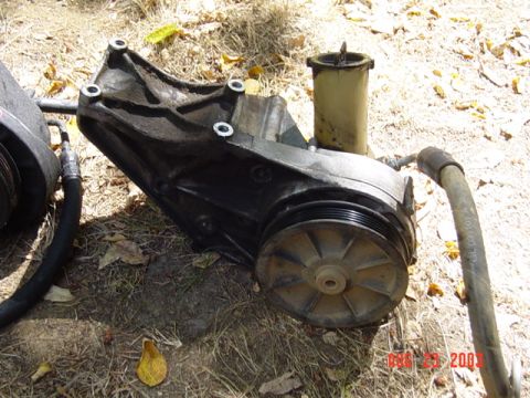 1989 Ford Bronco - Crappy, leaky, noisy stock pump