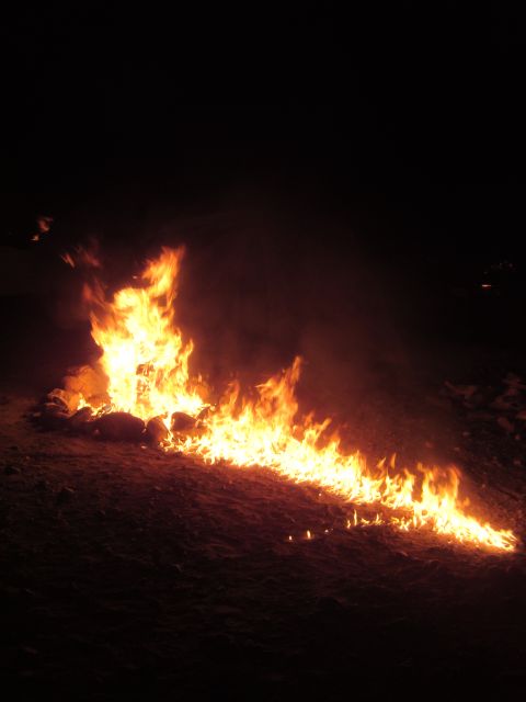1992 Ford Bronco - A large fire burns across a dark, desolate area, with the Supermotors logo visible at the bottom right.