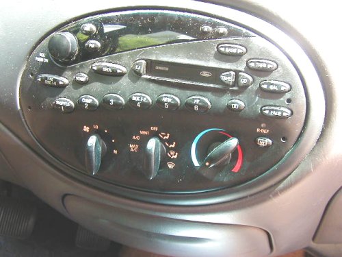 1997 Ford Taurus interior climate controls and radio