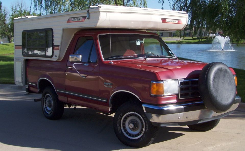 1989 Ford Bronco “CamperBronco”