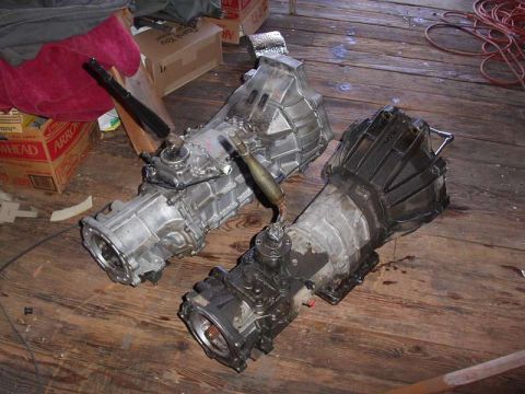 1990 Ford Bronco II - The Mazda M5OD transmission next to the Mitsubishi FM146. You can tell just by it's sheer bulk the M5OD is a bigger stronger tranny. The FM…