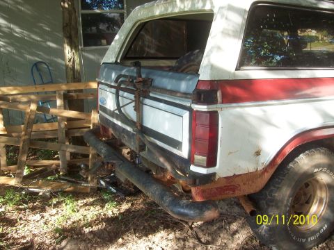 1984 Ford Bronco photo