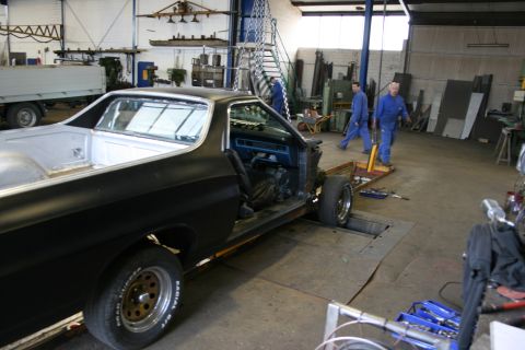 1973 Ford Ranchero - This Ford Ranchero appears to be a 1972 model, not a 1973, as it is in a workshop for repairs.