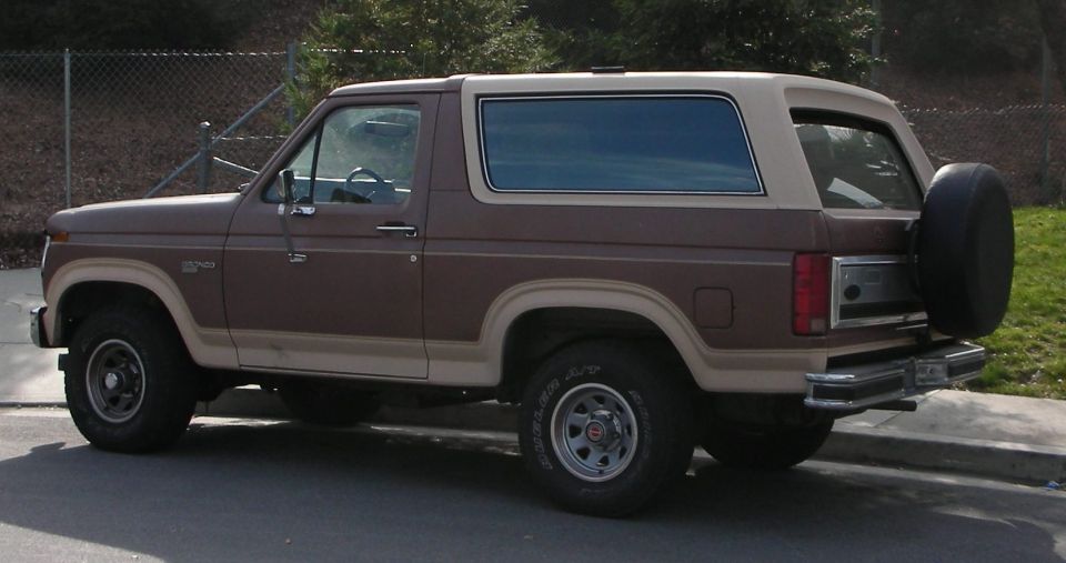 1986 Ford Bronco “Samantha”