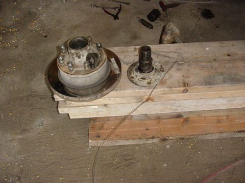 1992 Ford Bronco - 8 lug outers from the d44