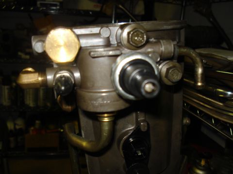 1994 Ford F-350 - This is a close-up view of a fuel pressure regulator assembly.