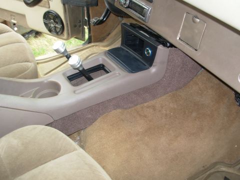 1975 Ford Bronco - This '96 Taurus conosle is close, but not close enough.