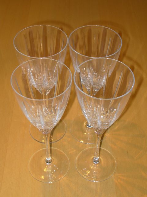 2004 Land Rover Land Rover - Red Wine glasses 8" tall