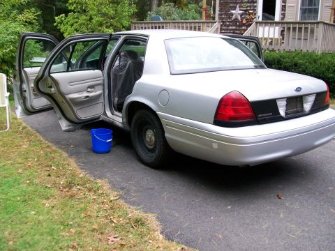 2002 Ford Crown Victoria photo