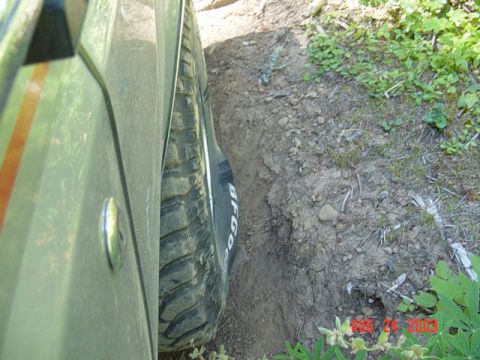 1989 Ford Bronco - Tire bulge
