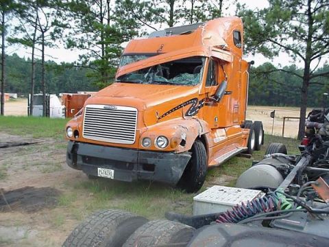 2005 Freightliner Conventional “40045”