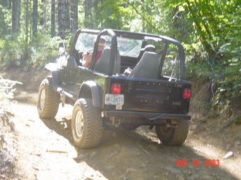 1989 Ford Bronco - Frank and George on the trail