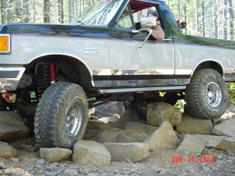 1989 Ford Bronco - Cassius dosent look too happy