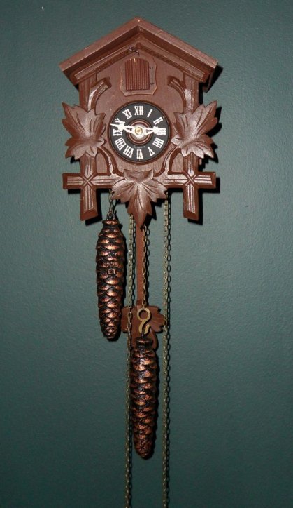 1978 Ford Bronco - This is a cuckoo clock, not a 1978 Ford Bronco.