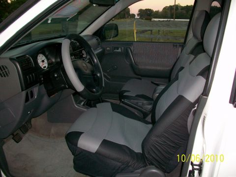 1999 Isuzu Vehicross “Bugzy”