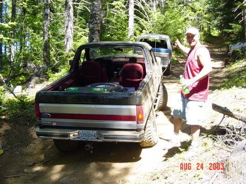 1989 Ford Bronco - Lunchtime at "Saddleup"