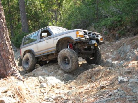 1990 Ford Bronco II - This spot can be deceiving. Though it's not the toughest spot on the trail, the wrong line here can land you without traction (this spot ca…