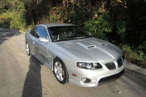 2005 Pontiac GTO photo