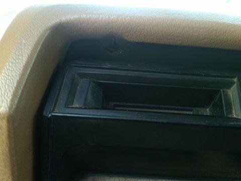 1986 Ford Bronco - Typical Broken Screw tab