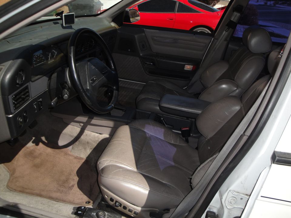 1989 Ford Taurus interior with leather seats and dashboard
