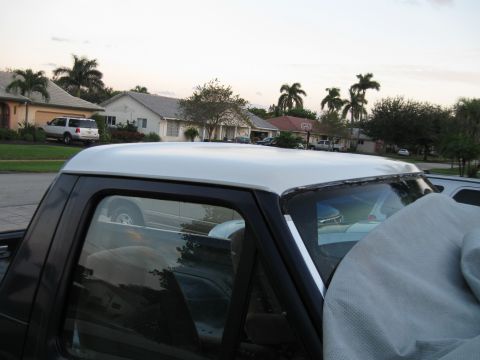 1989 Ford Bronco - Newly painted cab roof. Was faded and rusty.