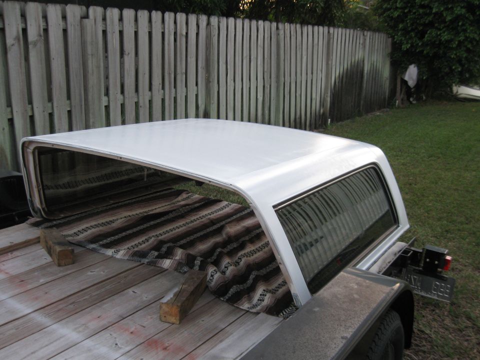 Painted FG top white to match cab roof.