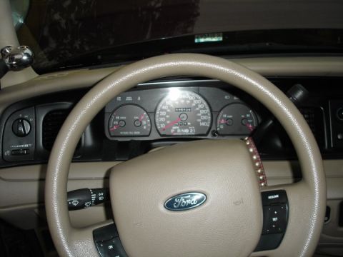 2005 Ford Crown Victoria photo