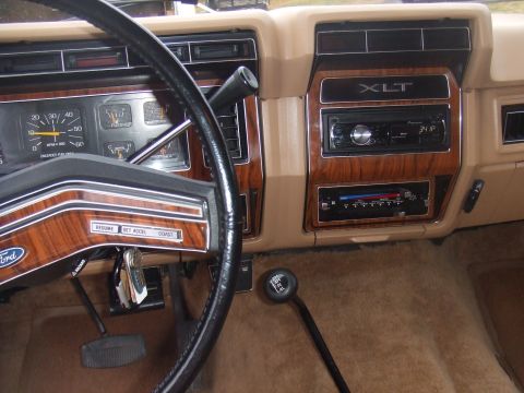1983 Ford Bronco photo